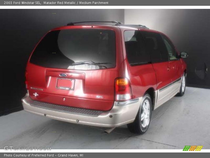 Matador Red Metallic / Medium Parchment 2003 Ford Windstar SEL
