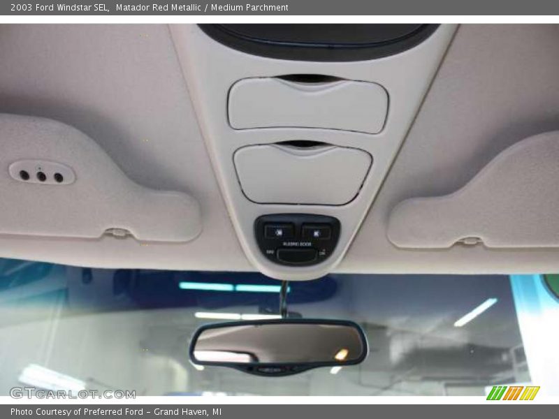 Matador Red Metallic / Medium Parchment 2003 Ford Windstar SEL