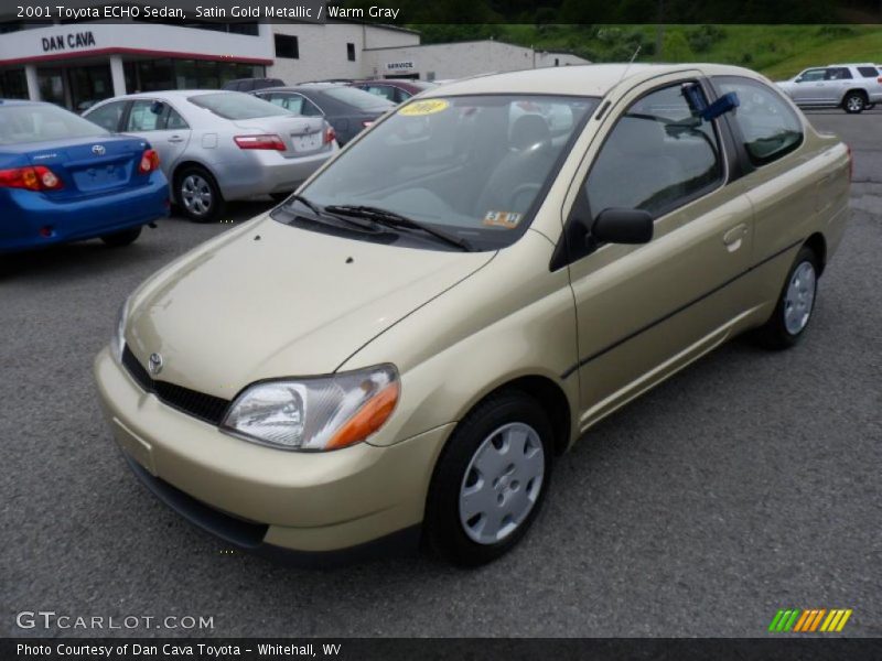 Front 3/4 View of 2001 ECHO Sedan