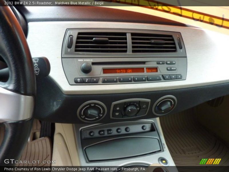 Maldives Blue Metallic / Beige 2003 BMW Z4 2.5i Roadster