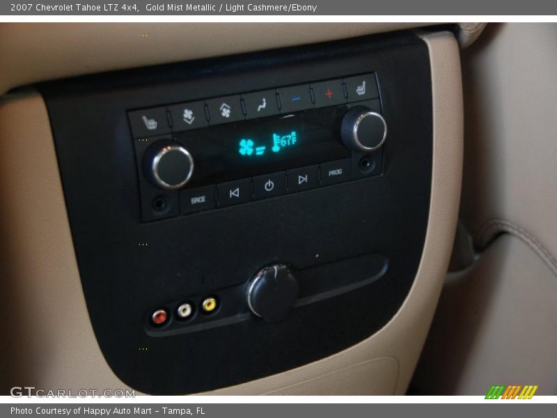 Controls of 2007 Tahoe LTZ 4x4