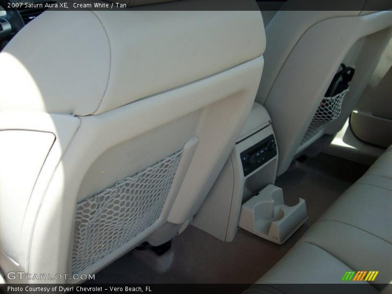 Cream White / Tan 2007 Saturn Aura XE