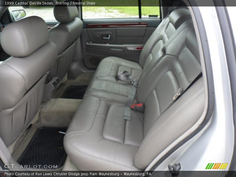 Sterling / Neutral Shale 1999 Cadillac DeVille Sedan