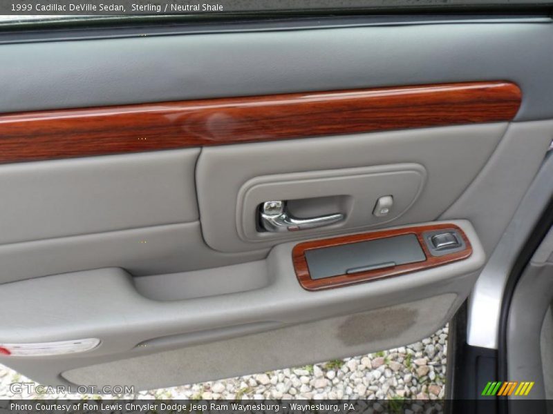 Sterling / Neutral Shale 1999 Cadillac DeVille Sedan