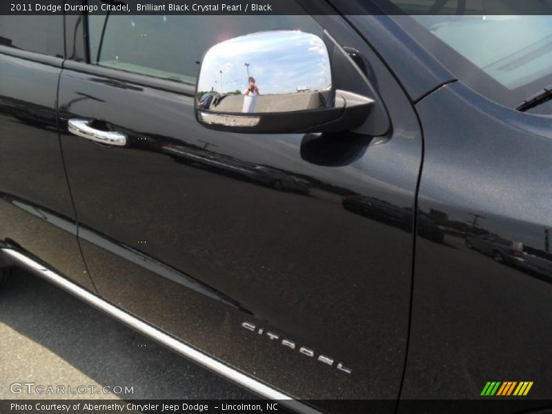 Brilliant Black Crystal Pearl / Black 2011 Dodge Durango Citadel