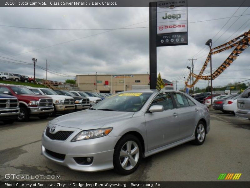 Classic Silver Metallic / Dark Charcoal 2010 Toyota Camry SE