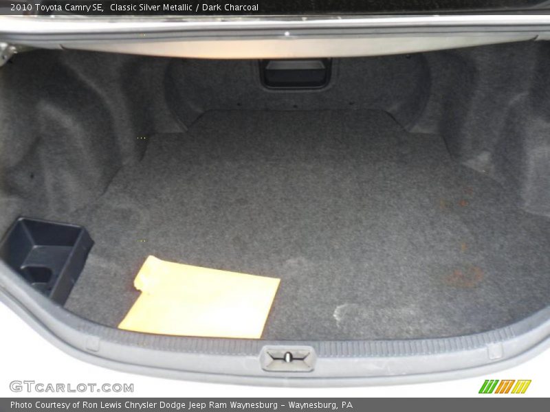 Classic Silver Metallic / Dark Charcoal 2010 Toyota Camry SE