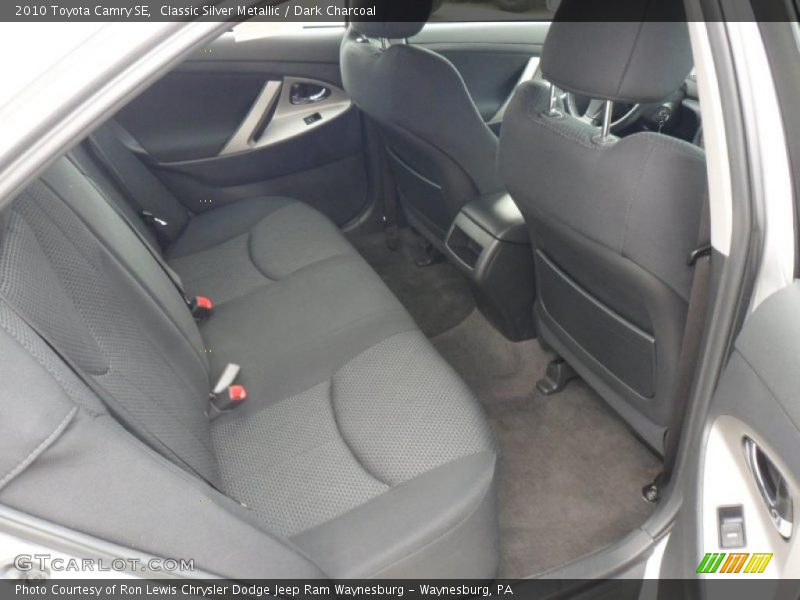 Classic Silver Metallic / Dark Charcoal 2010 Toyota Camry SE