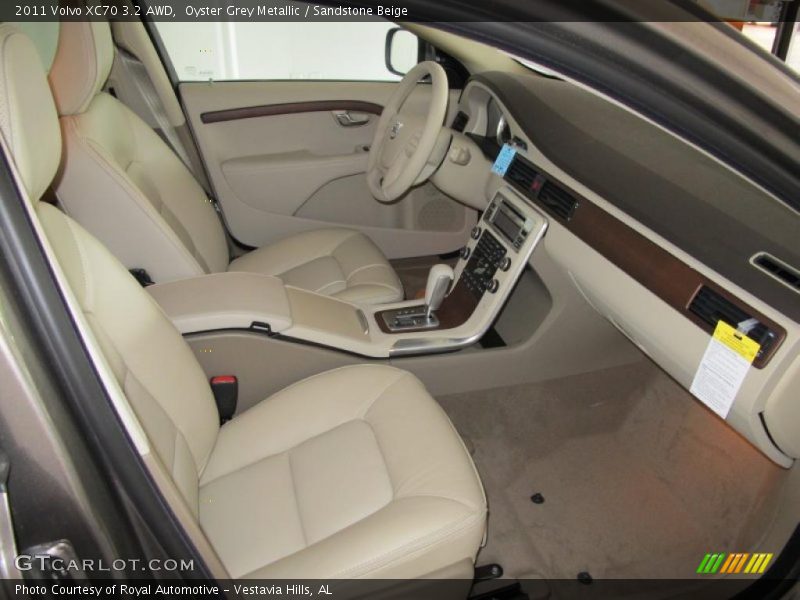  2011 XC70 3.2 AWD Sandstone Beige Interior