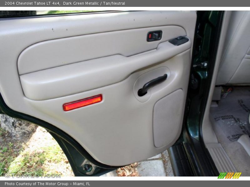 Dark Green Metallic / Tan/Neutral 2004 Chevrolet Tahoe LT 4x4