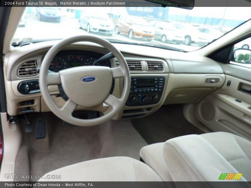 Dashboard of 2004 Taurus SE Wagon