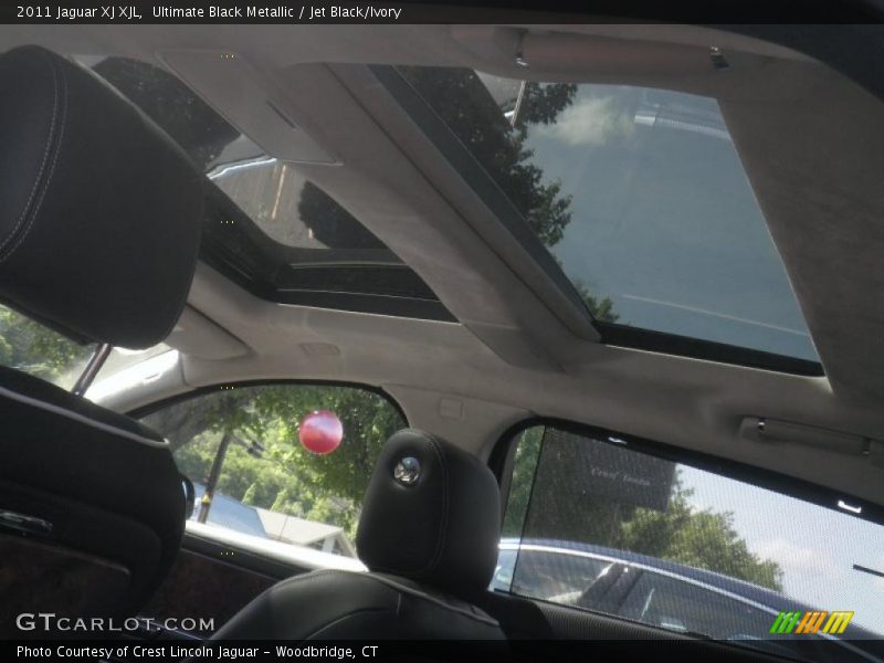 Sunroof of 2011 XJ XJL