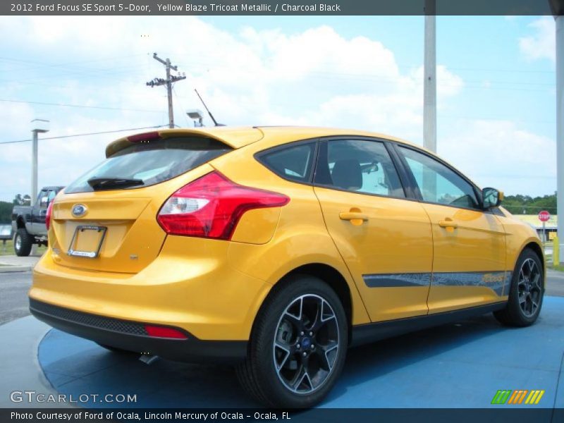 Yellow Blaze Tricoat Metallic / Charcoal Black 2012 Ford Focus SE Sport 5-Door