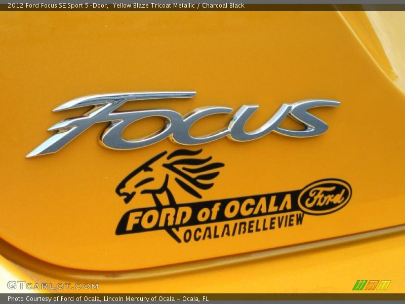 Yellow Blaze Tricoat Metallic / Charcoal Black 2012 Ford Focus SE Sport 5-Door