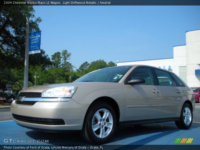 Front 3/4 View of 2004 Malibu Maxx LS Wagon