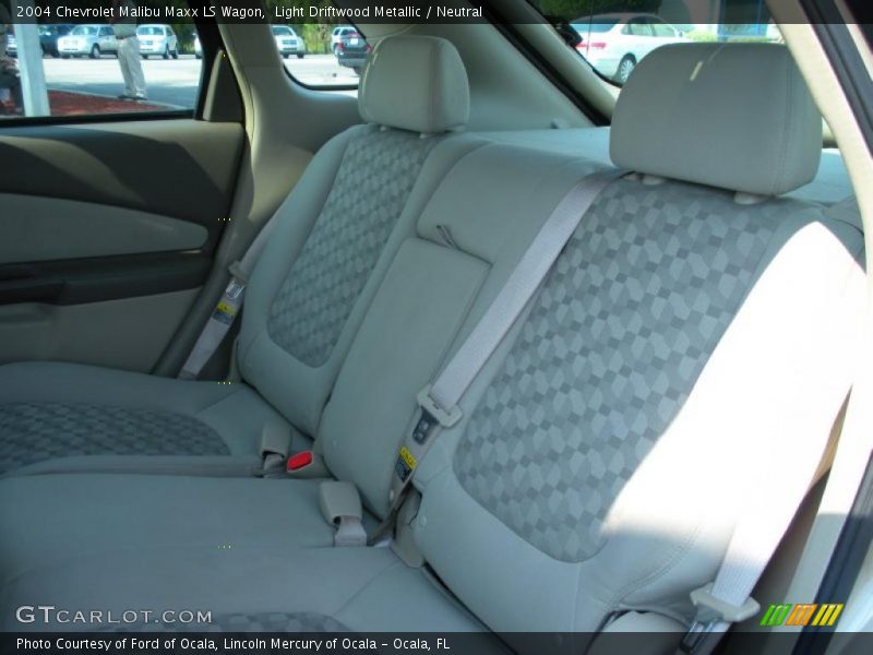  2004 Malibu Maxx LS Wagon Neutral Interior