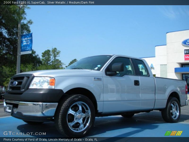 Silver Metallic / Medium/Dark Flint 2006 Ford F150 XL SuperCab