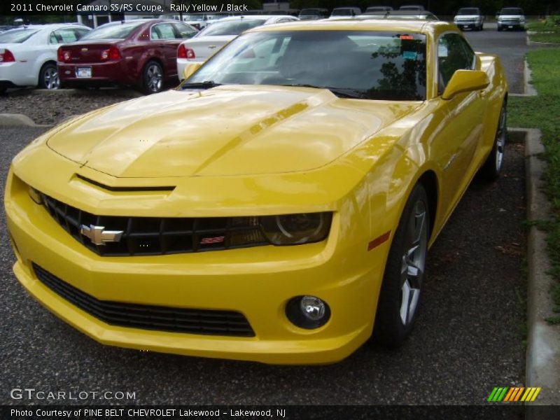 Front 3/4 View of 2011 Camaro SS/RS Coupe