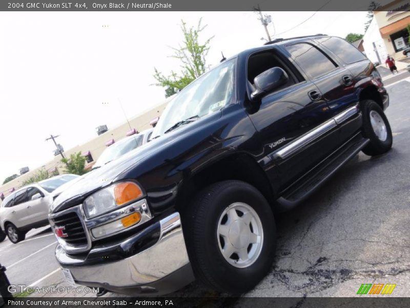 Onyx Black / Neutral/Shale 2004 GMC Yukon SLT 4x4