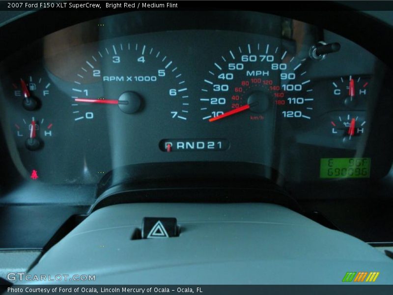 Bright Red / Medium Flint 2007 Ford F150 XLT SuperCrew