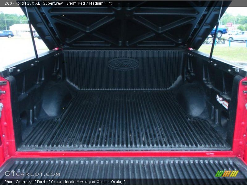 Bright Red / Medium Flint 2007 Ford F150 XLT SuperCrew