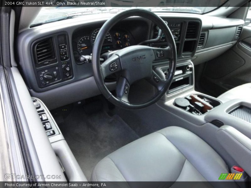 Onyx Black / Neutral/Shale 2004 GMC Yukon SLT 4x4