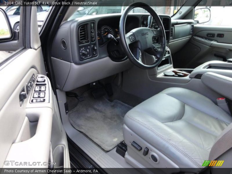 Onyx Black / Neutral/Shale 2004 GMC Yukon SLT 4x4