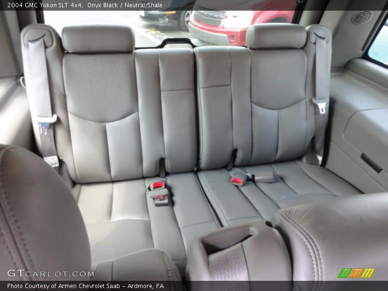 Onyx Black / Neutral/Shale 2004 GMC Yukon SLT 4x4