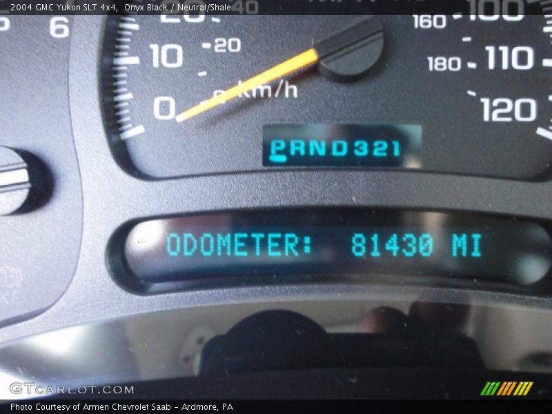 Onyx Black / Neutral/Shale 2004 GMC Yukon SLT 4x4