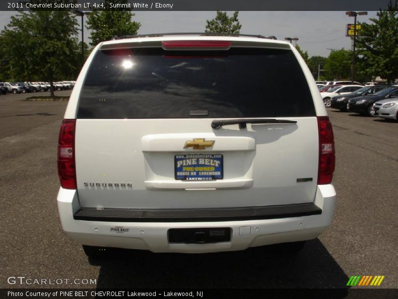 Summit White / Ebony 2011 Chevrolet Suburban LT 4x4