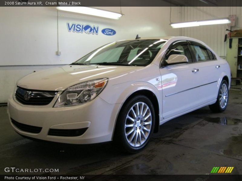 Cream White / Black 2008 Saturn Aura XR