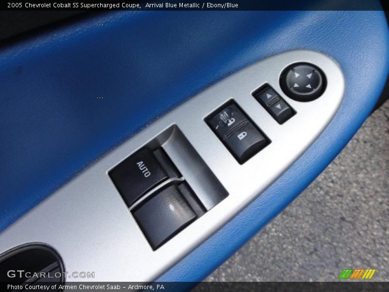 Controls of 2005 Cobalt SS Supercharged Coupe