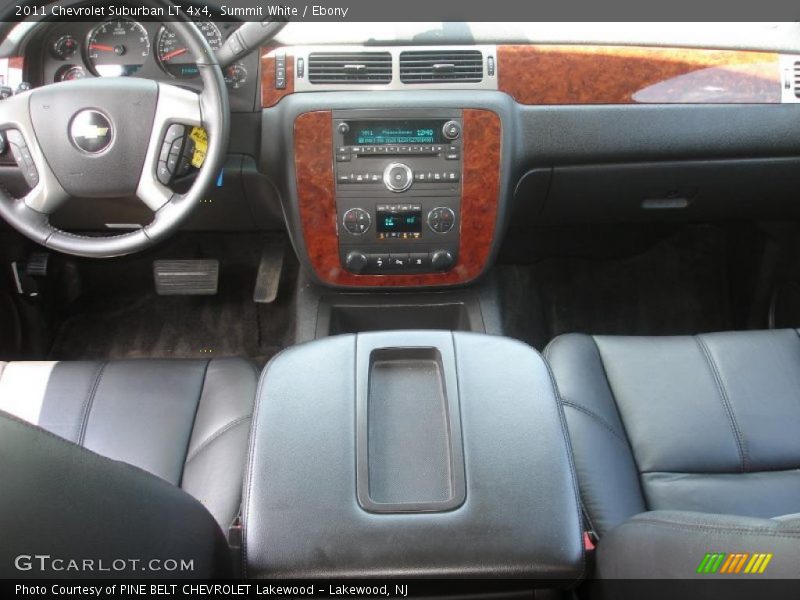 Summit White / Ebony 2011 Chevrolet Suburban LT 4x4