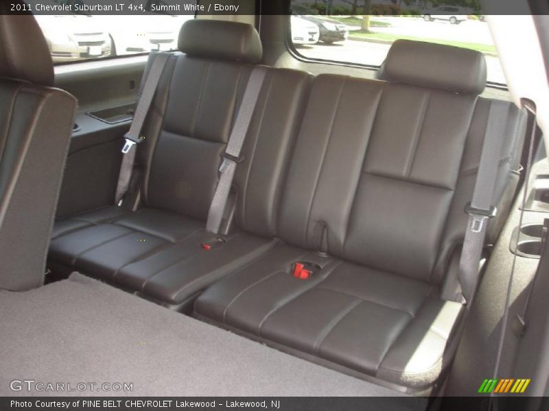 Summit White / Ebony 2011 Chevrolet Suburban LT 4x4