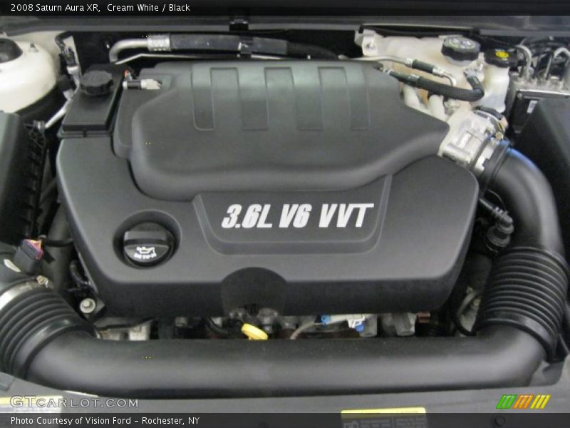 Cream White / Black 2008 Saturn Aura XR