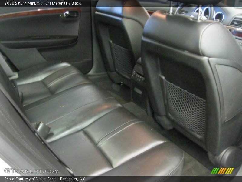 Cream White / Black 2008 Saturn Aura XR