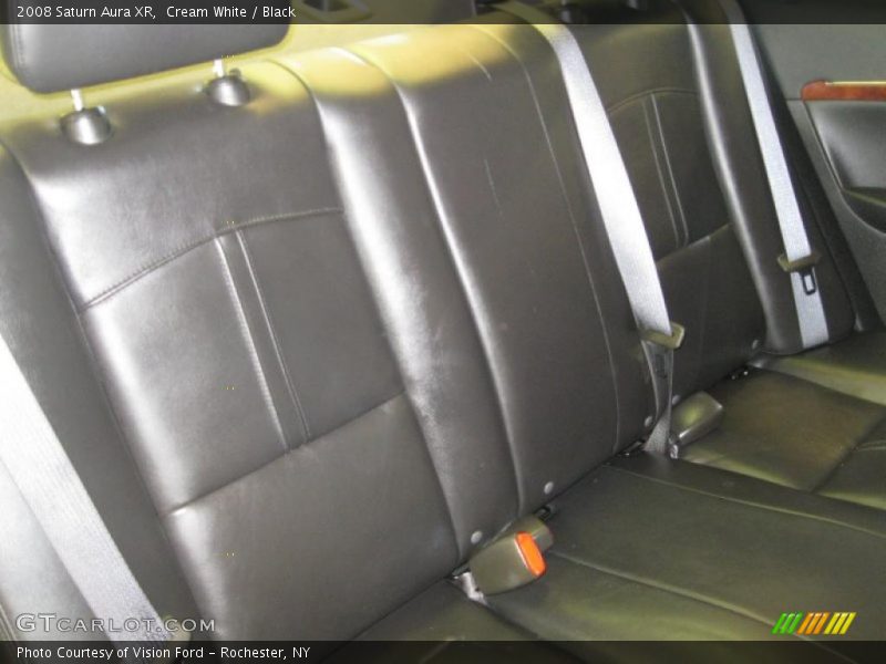 Cream White / Black 2008 Saturn Aura XR