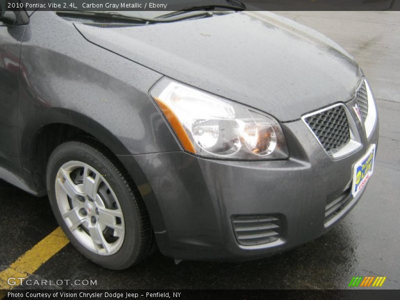 Carbon Gray Metallic / Ebony 2010 Pontiac Vibe 2.4L