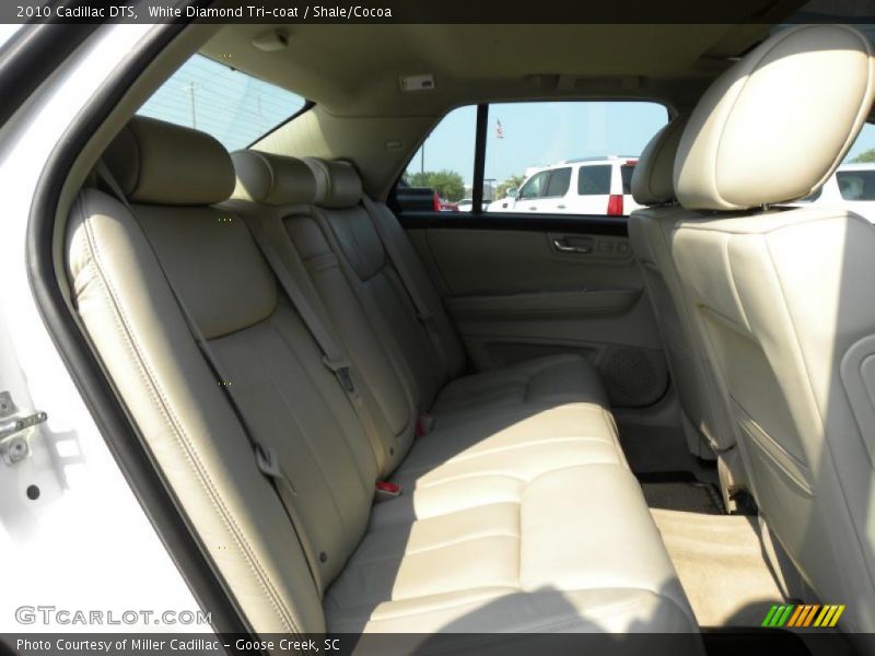 White Diamond Tri-coat / Shale/Cocoa 2010 Cadillac DTS