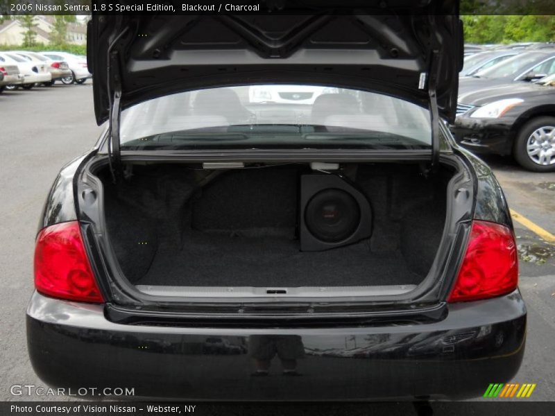 Blackout / Charcoal 2006 Nissan Sentra 1.8 S Special Edition