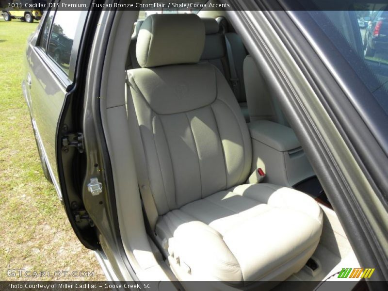 Tuscan Bronze ChromFlair / Shale/Cocoa Accents 2011 Cadillac DTS Premium