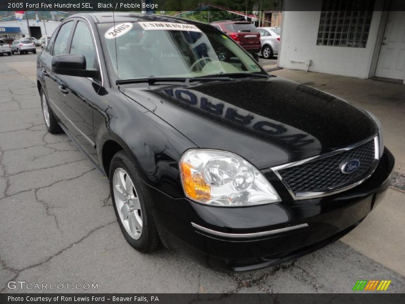 Black / Pebble Beige 2005 Ford Five Hundred SEL