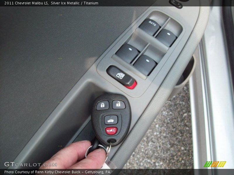Silver Ice Metallic / Titanium 2011 Chevrolet Malibu LS