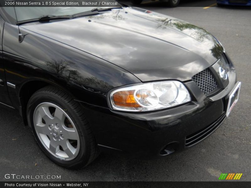 Blackout / Charcoal 2006 Nissan Sentra 1.8 S Special Edition