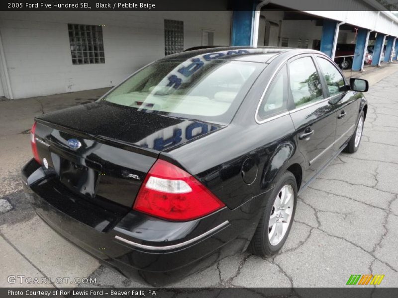 Black / Pebble Beige 2005 Ford Five Hundred SEL