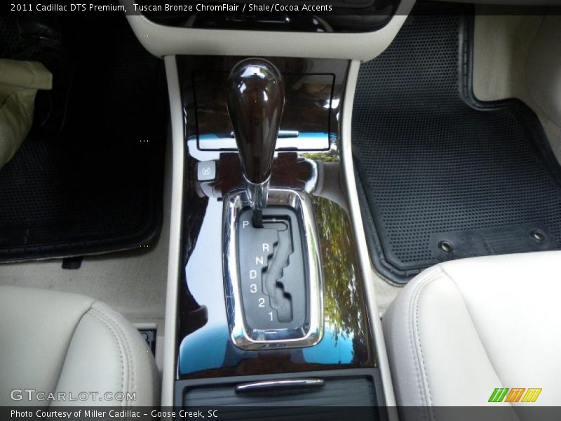 Tuscan Bronze ChromFlair / Shale/Cocoa Accents 2011 Cadillac DTS Premium