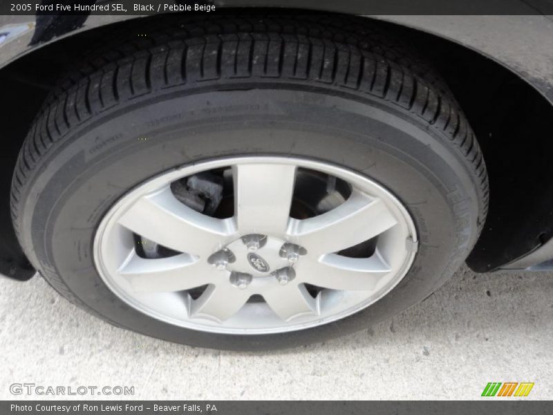 Black / Pebble Beige 2005 Ford Five Hundred SEL