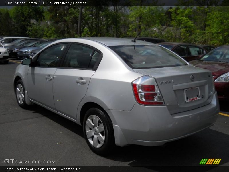 Brilliant Silver / Charcoal 2009 Nissan Sentra 2.0