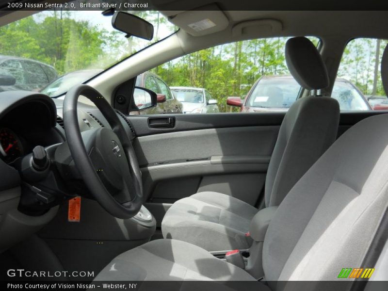 Brilliant Silver / Charcoal 2009 Nissan Sentra 2.0
