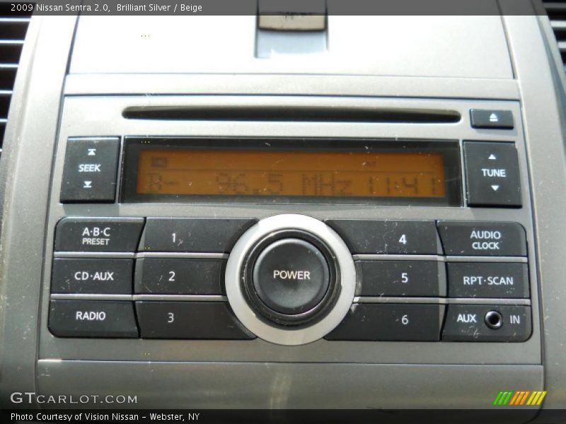 Brilliant Silver / Beige 2009 Nissan Sentra 2.0